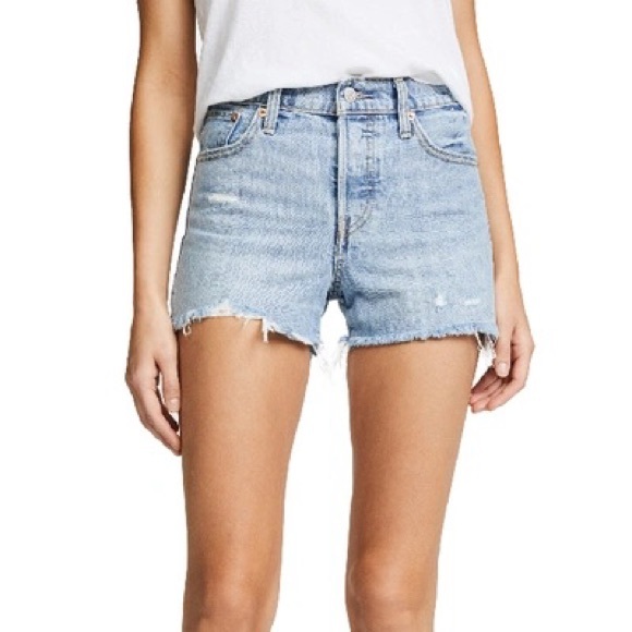 Levi’s Wedgie Short Snooze You Lose - Picture 2 of 4